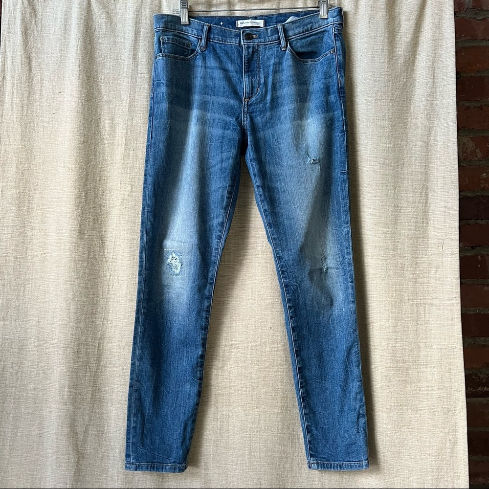 Banana Republic skinny ankle light denim jeans lightly distressed 30